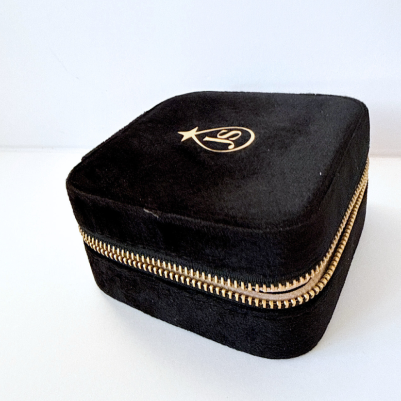 Malá šperkovnice - černá